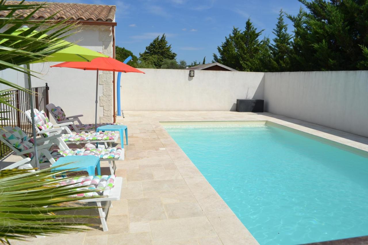 Joli Appartement Au Calme Entre Nimes Et Avignon Meynes Ngoại thất bức ảnh